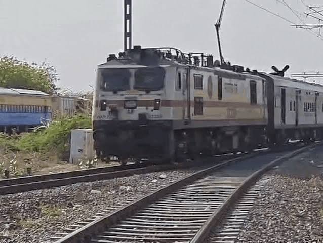 Barmer-Rishikesh Express Now Fully Electric | Time Saving & Eco Friendly