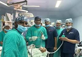 डेढ़ साल के बच्चे की सांस नली में फंसा टूथब्रश: चारों ओर मांस की परत बन गई थी, यूपी में डॉक्टरों ने 25 दिन बाद निकाला