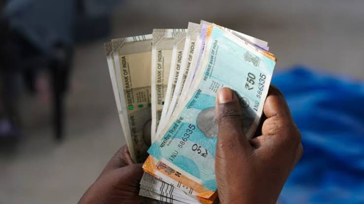FD पर RBI बदलने जा रहा नियम! बैंकों की मनमानी खत्म होगी, आपको ऐसे मिलेगा मोटे ब्याज का फायदा | Bank Fixed Deposit Rules Changes by RBI Know about Proposal Latest Updates