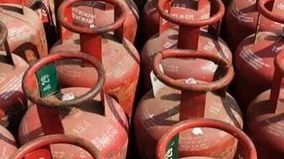 Lpg Crisis:बालोतरा में अवैध गैस भंडारण पर बड़ी कार्रवाई, 435 सिलेंडर जब्त; एजेंसी संचालक के खिलाफ Fir दर्ज - Major Action Against Illegal Gas Storage 435 Cylinders Seized, Fir ...